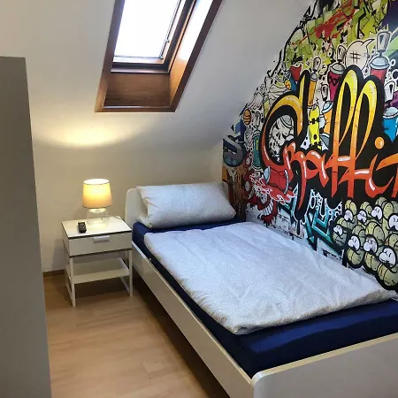 Wondervolles Zuhause Auf Zeit Lejlighed Moers Eksteriør billede